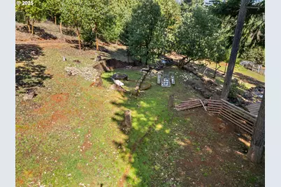 520 Brimstone Rd, Wolf Creek, OR 97497 - Photo 28