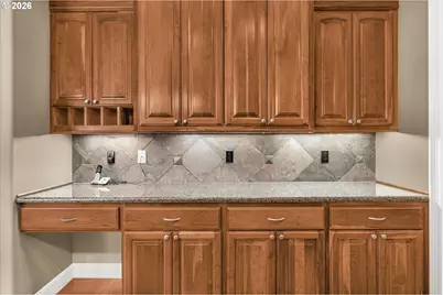 14053 SE Claremont St, Happy Valley, OR 97086 - Photo 16