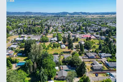 2093 W Irwin Way, Eugene, OR 97402 - Photo 14