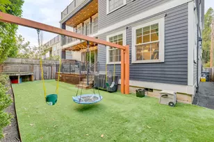 2416 NE Regents Dr, Portland, OR 97212 - Photo 24