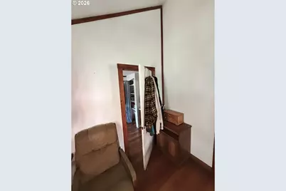 827 E 11th St, Coquille, OR 97423 - Photo 34