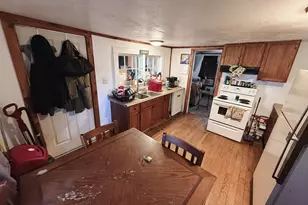 827 E 11th St, Coquille, OR 97423 - Photo 24