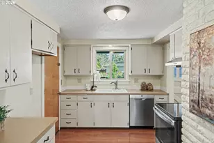 2146 Birchwood Ave, Eugene, OR 97401 - Photo 14