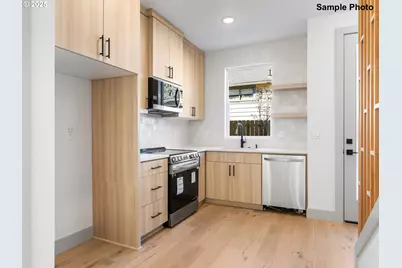 2073 SE Harold St #5, Portland, OR 97202 - Photo 4