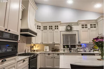 5090 Hearth Ct NE, Salem, OR 97305 - Photo 6