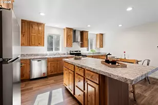 712 NW 6th St, Pendleton, OR 97801 - Photo 12