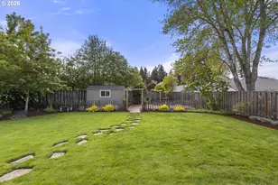 2471 NE Lindsey Dr, Hillsboro, OR 97124 - Photo 36