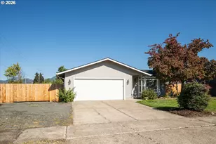 6916 D St, Springfield, OR 97478 - Photo 2