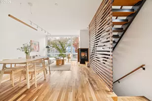 245 SW Meade St, Portland, OR 97201 - Photo 8