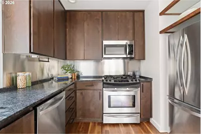 245 SW Meade St #M3, Portland, OR 97201 - Photo 12