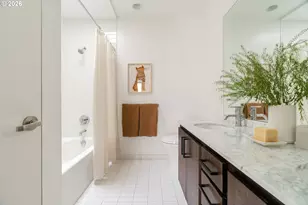 245 SW Meade St, Portland, OR 97201 - Photo 28