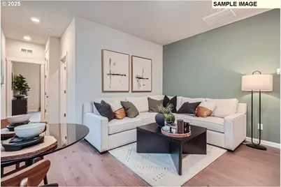 8818 SW Peoria Ln, Tualatin, OR 97062 - Photo 6