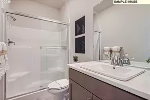 8818 SW Peoria Ln, Tualatin, OR 97062 - Photo 8