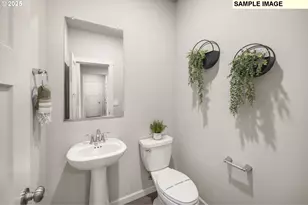 8818 SW Peoria Ln, Tualatin, OR 97062 - Photo 16