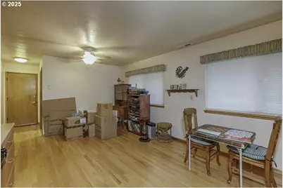 700 NW 18th Pl, McMinnville, OR 97128 - Photo 8