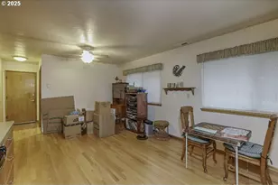 700 NW 18th Pl, McMinnville, OR 97128 - Photo 8