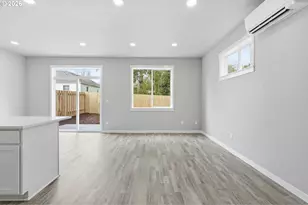 3159 NE 117th Ave, Portland, OR 97220 - Photo 6