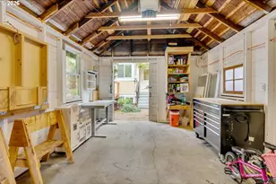 6326 N Commercial Ave, Portland, OR 97217 - Photo 36