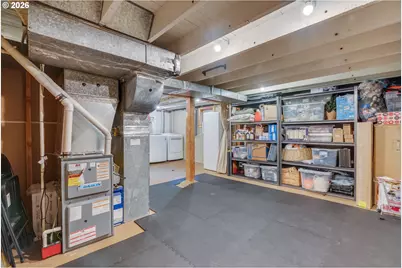 6326 N Commercial Ave, Portland, OR 97217 - Photo 32