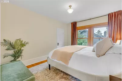 6326 N Commercial Ave, Portland, OR 97217 - Photo 20