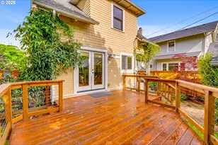 6326 N Commercial Ave, Portland, OR 97217 - Photo 34