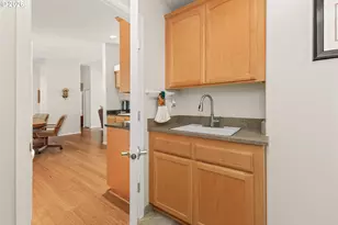 2660 SW Hume Ct, Portland, OR 97219 - Photo 24