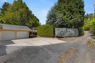 2660 SW Hume Ct, Portland, OR 97219 - Photo 34