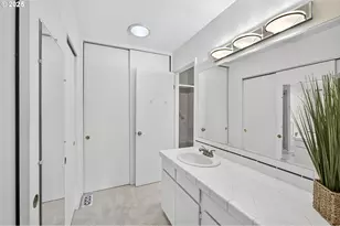 45 Condolea Ct, Lake Oswego, OR 97035 - Photo 22