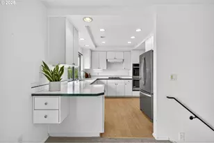 45 Condolea Ct, Lake Oswego, OR 97035 - Photo 10