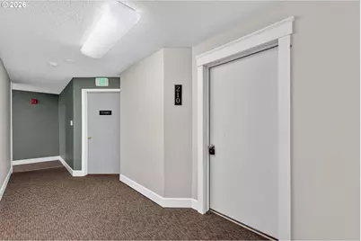 8720 SW Tualatin Rd #210, Tualatin, OR 97062 - Photo 2