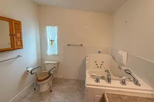 1000 E Central Ave, Sutherlin, OR 97479 - Photo 16