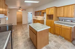 1000 E Central Ave, Sutherlin, OR 97479 - Photo 10