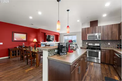 7906 NE Miriam Way, Hillsboro, OR 97006 - Photo 4