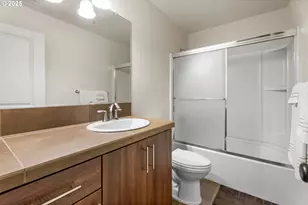 7906 NE Miriam Way, Hillsboro, OR 97006 - Photo 16