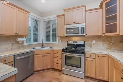 8684 SW Borders St, Portland, OR 97223 - Photo 14