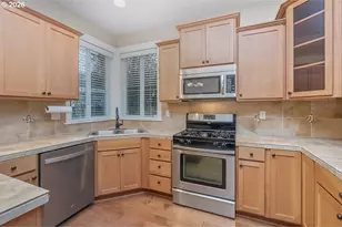 8684 SW Borders St, Portland, OR 97223 - Photo 14