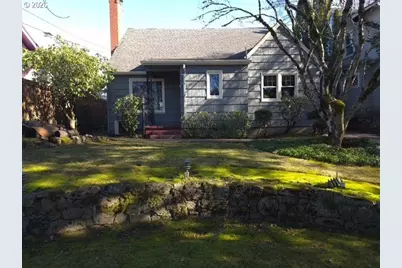 536 NE Hazelfern Pl, Portland, OR 97232 - Photo 1