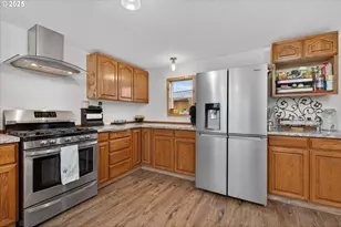 2637 14th St, Baker City, OR 97814 - Photo 6