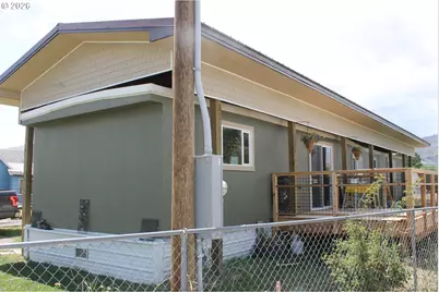 2637 14th St, Baker City, OR 97814 - Photo 14