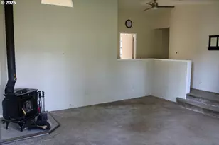 475 Thomas (+471) Rd, Sutherlin, OR 97479 - Photo 14