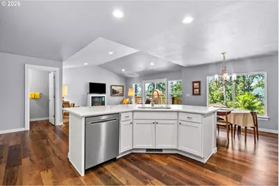 7260 Glacier Dr, Springfield, OR 97478 - Photo 18