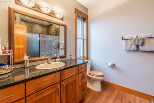 1749 22nd St, Hood River, OR 97031 - Photo 30