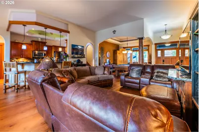 1749 22nd St, Hood River, OR 97031 - Photo 18