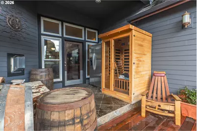 1749 22nd St, Hood River, OR 97031 - Photo 8