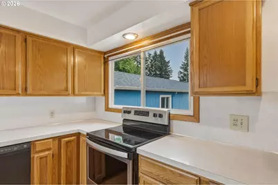 716 Woodard Ave, Castle Rock, WA 98611 - Photo 10