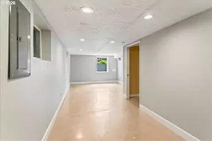 1211 SE 37th Ave, Portland, OR 97214 - Photo 36