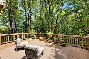 3806 NW Oregon St, Camas, WA 98607 - Photo 2