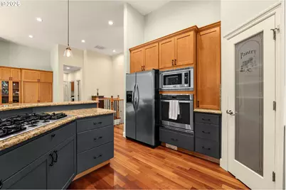 3806 NW Oregon St, Camas, WA 98607 - Photo 6