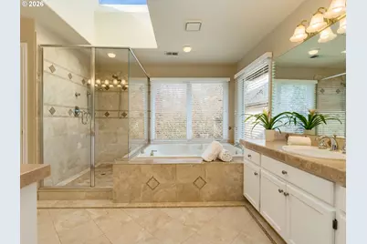 14030 Edenberry Ct, Lake Oswego, OR 97035 - Photo 34