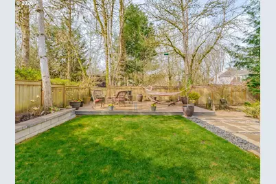 14030 Edenberry Ct, Lake Oswego, OR 97035 - Photo 38